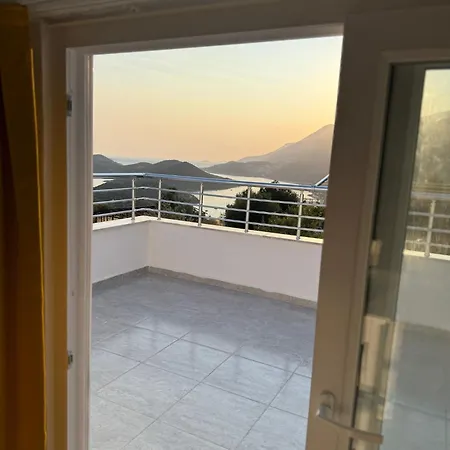 Goekkusagi 3* Kaş