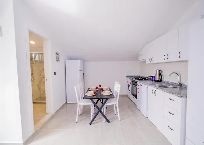 Goekkusagi Aparthotel 3*